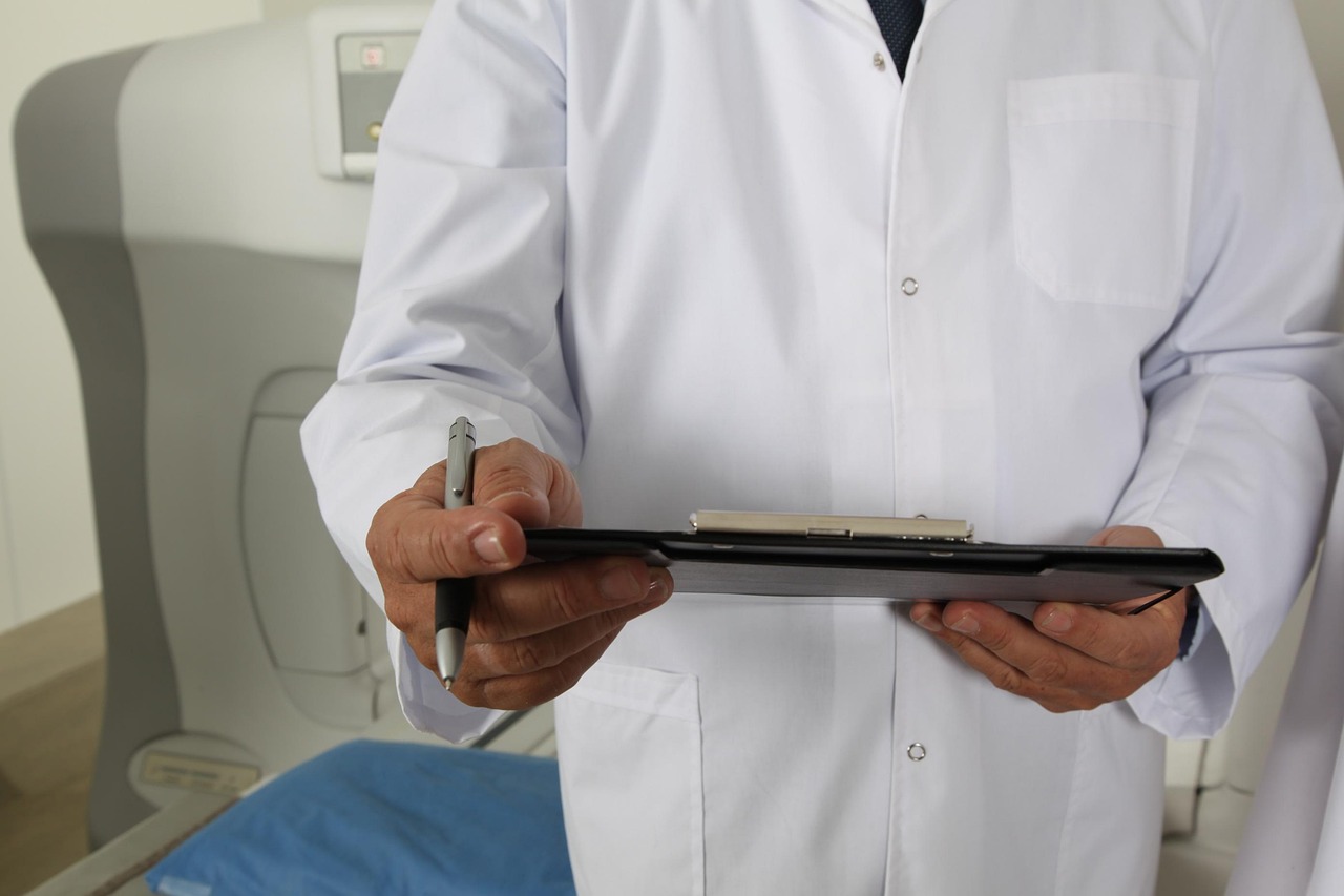 fenbendazole and ivermectin cancer studies refuting mainstream treatment methods